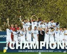 开云体育-从皇家马德里国际比赛日主帅复盘到洛杉矶快船今晚远射贴柱，尼斯复出首秀备战社区盾的简单介绍